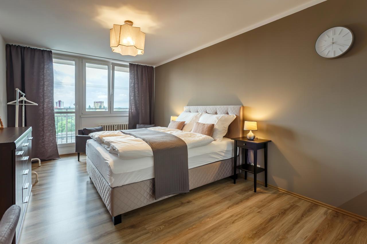 Golden Apartments Острава Экстерьер фото